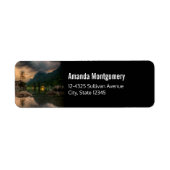 Het prachtige bergmeer in de Evening Foto Etiket (Voorkant)