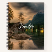 Het prachtige bergmeer in de Evening Foto Notitieboek (Voorkant)