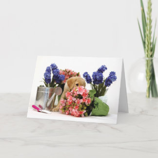 Het Puppy die van het golden retriever de Bloemen Kaart