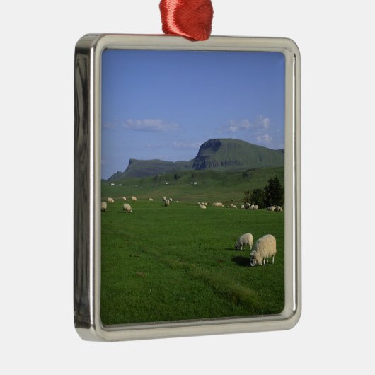Het Quiraing-gebergte, eiland Skye, Hoogland, Metalen Ornament (Rechts)