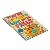 Het raken van mij in de Feels Cat Notitieboek (Rechterzijde)