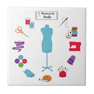 Het rechterlabel naaien aanpassen tegeltje