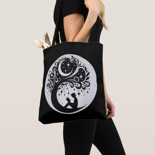 Het rijk van de verbeelding: Fantasy Books Tote Bag (Dichtbij)
