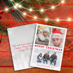 het rode kerstscript drie foto ' s collage notitiekaartje<br><div class="desc">achtergronddeco van freepik.com elegant merry kerst redhandschrift drie foto's collage familiereserie Notitie Kaart twee zijkanten op de achterkant van de feestdag,  aangepast.</div>