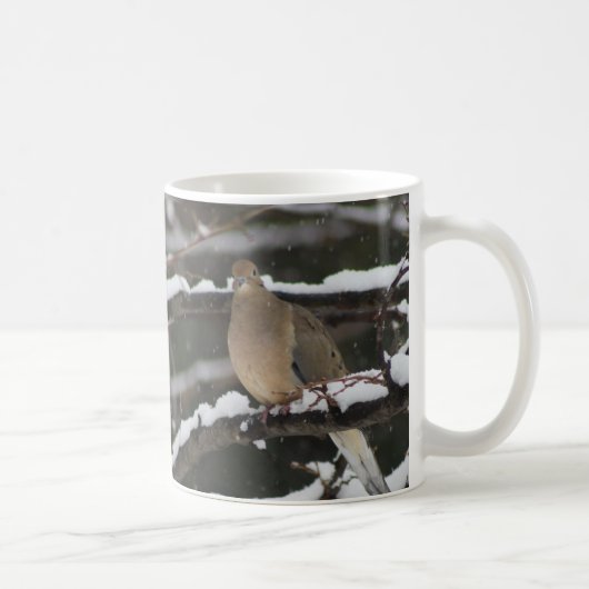 Het rouwen Duif in de sneeuwmok Koffiemok (Rechts)