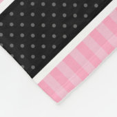 Het roze en Zwarte Patroon van de Strepen van de Fleece Deken (Hoek)