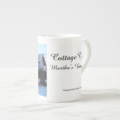 Het Roze Huis in Snow - Martha's wijntuin Porselein Kop (Voorkant rechts)