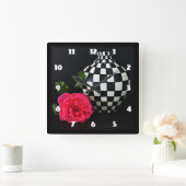 Het roze nam en een Geruite Vaas toe Vierkante Klok (Huis)