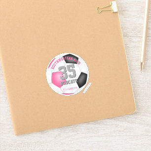 Het roze zwarte gepersonaliseerde voetbal van meis sticker