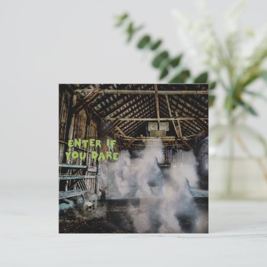 Het runnen van geesten van paarden Scary Barn Hall Kaart (Staand voorkant)