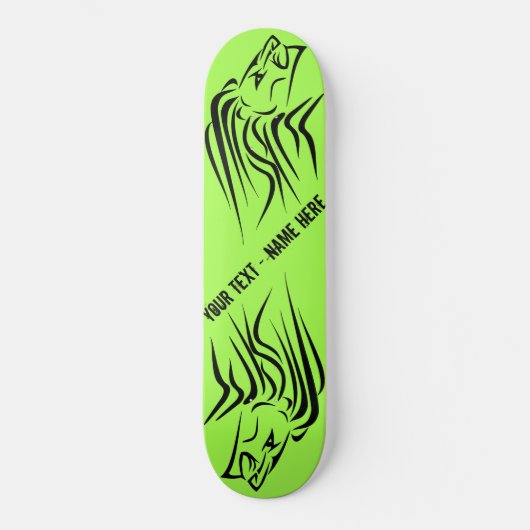 Het runnen van het Skateboard van de Lion - de Tek (Voorkant)