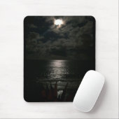 Het schijnen van moonlicht die op de oceaan reflec muismat (Met muis)