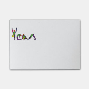 Het schilderen van yoga stelt spelling YOGA voor. Post-it® Notes