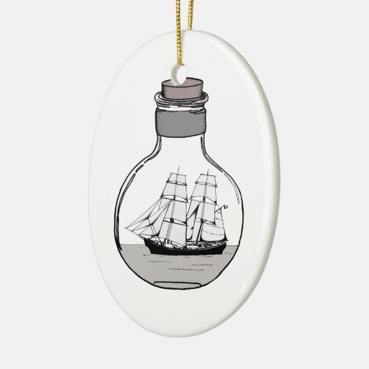 Het schip in de glazen bol keramisch ornament (Links)