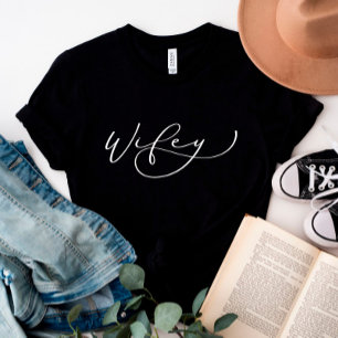 Het Shirt Wifey Cute Script Pas getrouwd
