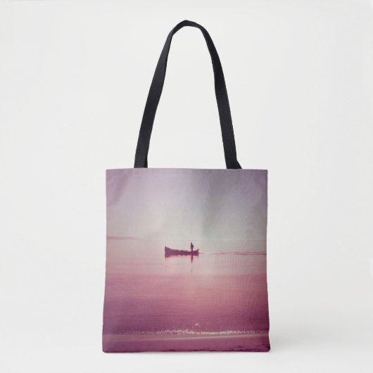 Het silhouet van de visser met boot in het zee v tote bag (Voorkant)