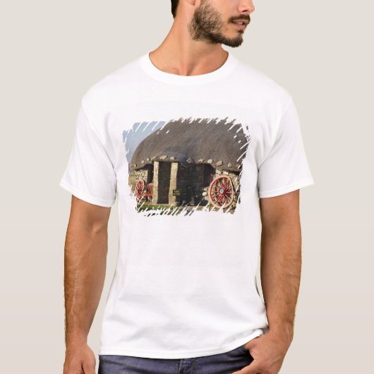 Het Skye Museum van Eiland Leven, nabij Duntulm, T-shirt (Voorkant)
