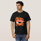 Het slaperige oog van de Spooky Pumpkin T-shirt (Voorkant volledig)
