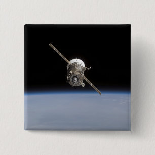 Het Soyuz TMA-11-ruimtevaartuig boven de aarde Vierkante Button 5,1 Cm