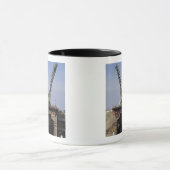 Het Soyuz TMA-13-ruimtevaartuig Mok (Midden)