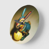 het speelgoed van konijnkonijnen en Pasen geel ei Ronde Klok (Hoek)