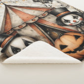 Het spektakel van Haunted – The October Oddities Sherpa Deken (3/4)