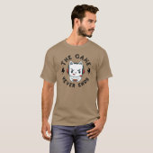Het spel eindigt nooit t-shirt (Voorkant volledig)