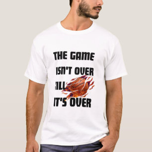 Het spel is pas afgelopen als het voorbij is - Mot T-shirt