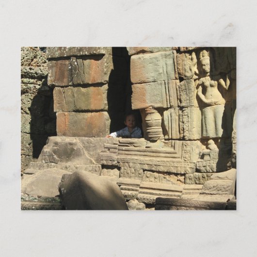 Het spelen in de Ruins ... Ta Prohm, Cambodja Briefkaart (Voorkant)
