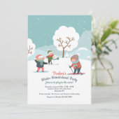 Het spelen in de sneeuwdaguitnodiging kaart (Staand voorkant)