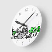 Het Spelen van de muis in Klavers Ronde Klok (Hoek)