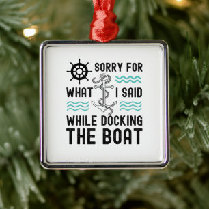 Het spijt me voor wat ik zei toen ik de boot aande metalen ornament