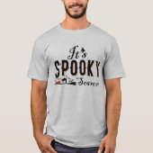 Het Spooky Seizoen is een halloween pompoen T-shirt (Voorkant)
