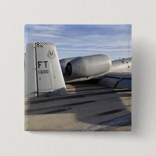 Het staartgedeelte van een A-10 Thunderbolt II Vierkante Button 5,1 Cm (Voorkant)