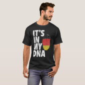 Het staat in mijn DNA Duitse vlag Mannen vrouwen T-shirt (Voorkant volledig)