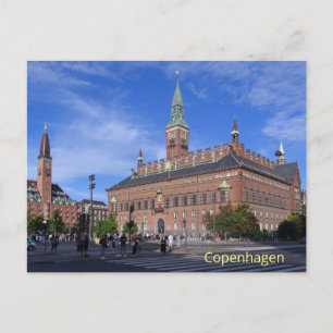 Het stadhuis van Kopenhagen op een zonnige zomerda Briefkaart