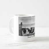 Het strand op D-dag tekenen Koffiemok (Voorkant links)