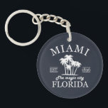Het strand van Miami City in Florida Sleutelhanger<br><div class="desc">Begin met je fantastische reis naar Miami City - Florida met dit originele grafische ontwerp dat een perfect cadeauidee is voor mannen en vrouwen om te surven en van de geweldige stad te genieten. Je staat op het punt een aantal van de beste en meest significante steden in Zuid-Florida Amerika...</div>