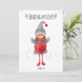 Het sturen van mijn liefde dame kabouter met hart  feestdagenkaart (Staand voorkant)