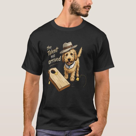 Het talent is aangekomen grappige Cornhole Goldend T-shirt (Voorkant)