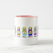 Het tellen van Russische nestpoppen (matroshka) Tweekleurige Koffiemok (Center)