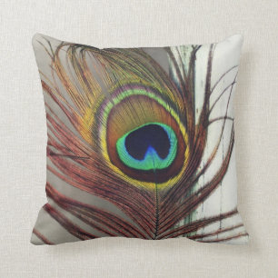 Het testen van de Oog- of Peacock-veren Kussen
