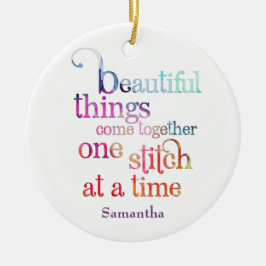 Het uitnaaien van één titel tegelijkertijd keramisch ornament