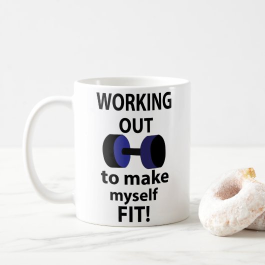 Het uitwerken van workout gewichten uitwerken koffiemok (Met donut)