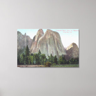 Het Uitzicht Meadows van de kathedraal van Rocks Canvas Afdruk