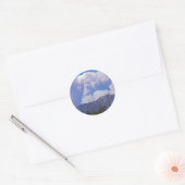 Het Uitzicht van de heuvels en de rook Clouds_ Ronde Sticker (Envelop)