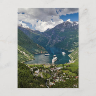 Het uitzicht van Noorwegen aan Geiranger van Briefkaart