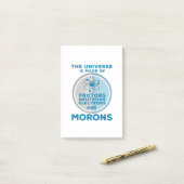 Het universum is gemaakt van moronen post-it® notes (Op bureau)