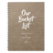 Het veld Onze Bucket List Couple Keepomwille Journ Notitieboek (Voorkant)