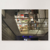 Het Venster van de boekwinkel bij Night, de Fotogr Legpuzzel (Horizontaal)